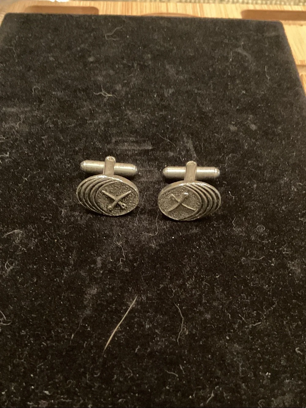 N/A pair cuff